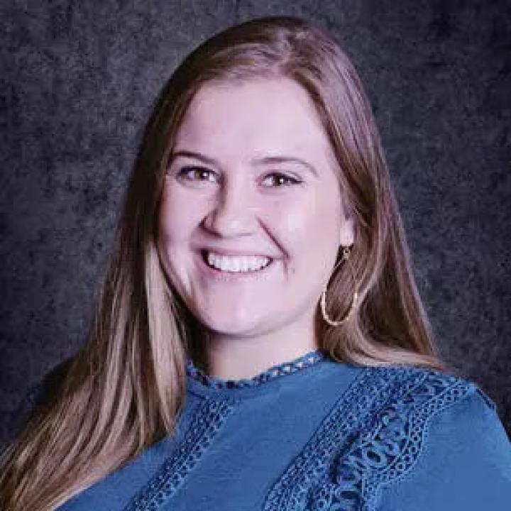 nikki radke headshot 